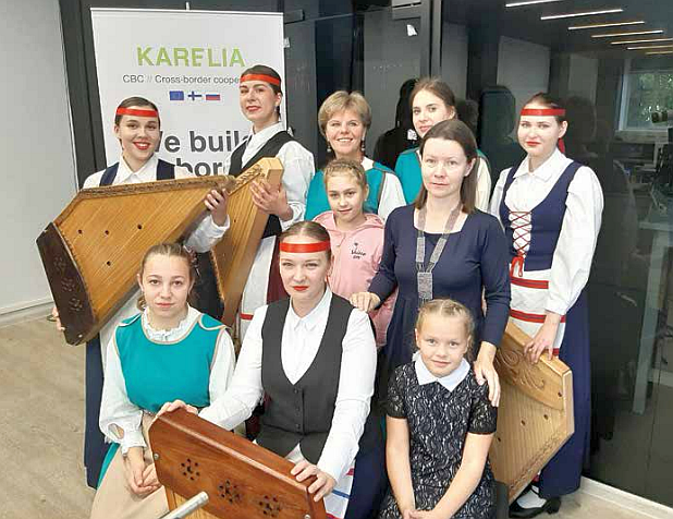 Kanteleen soittajien ryhmä